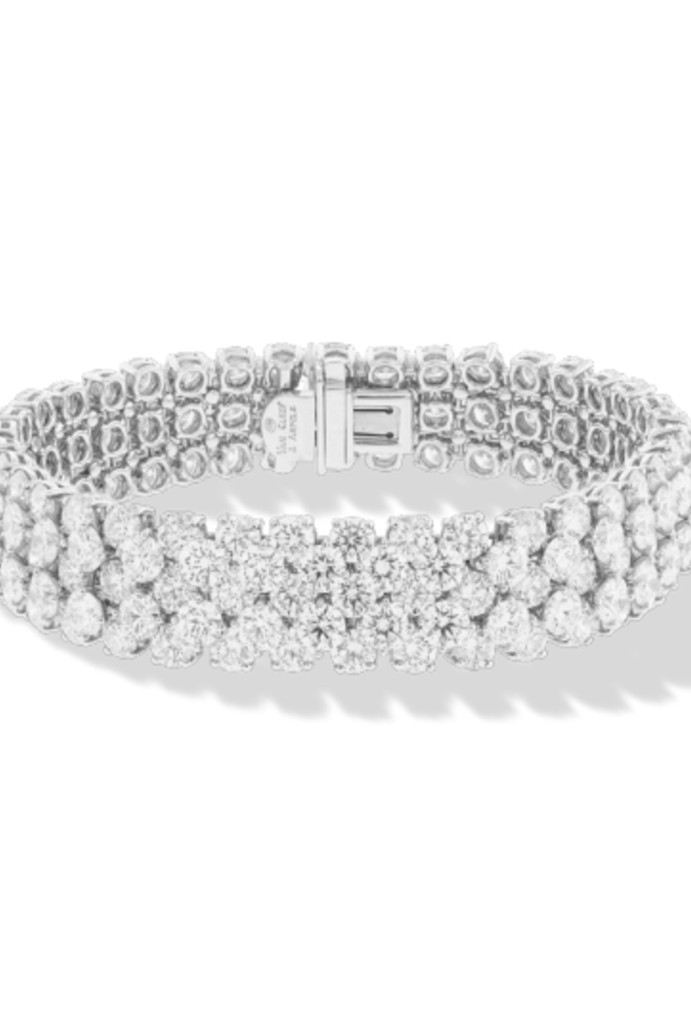 اساور ماسية للعروس من دار فان كليف أند آربلز Van Cleef & Arpels