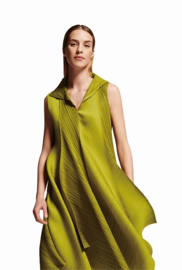 إفتتاح متجر علامة PLEATS PLEASE ISSEY MIYAKE في دبي