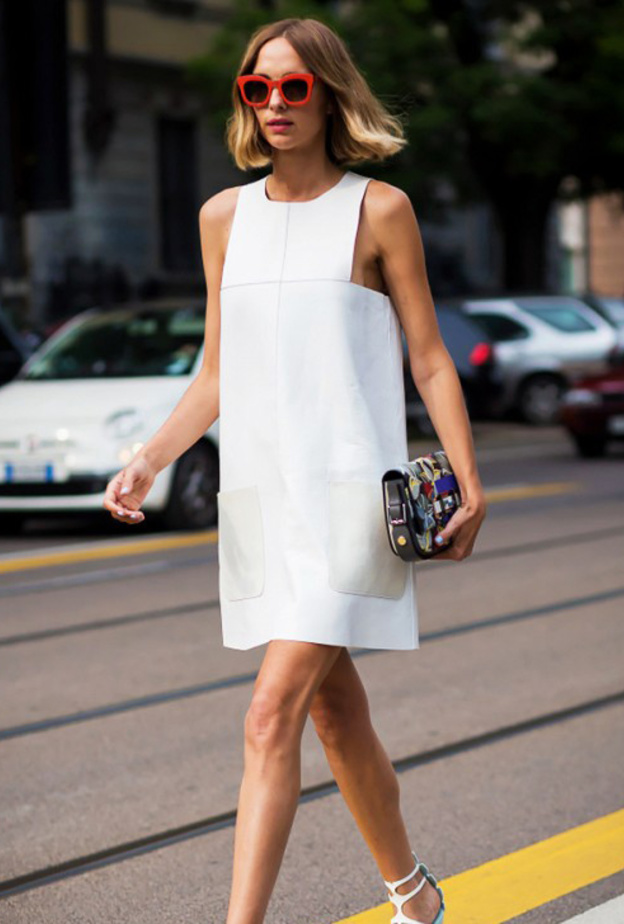 اطلالات أنيقة اعتمديها في الفساتين البيضاء المثالية لمناسبات الرسمية