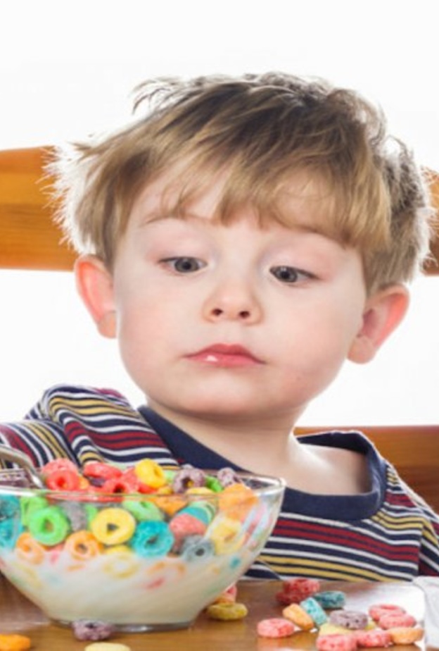 مكسبات الألوان الصناعية تسبب الام الجهاز الهضمي للأطفال