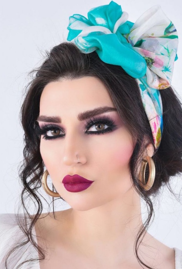 مكياج مميز من منى