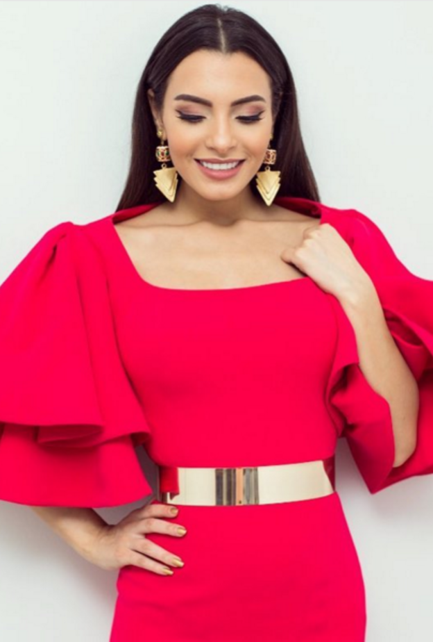 فستان سهرة مميز تألقت به كارمن سليمان في أحد المناسبات