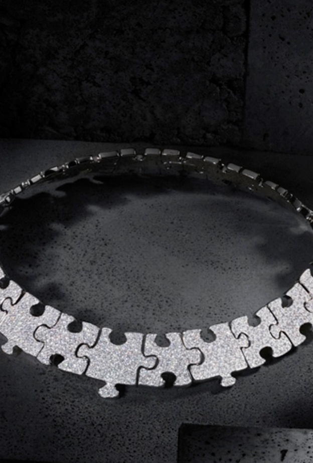 قلادات للعروس بشكل جذوع الأشجار من دار Kennet Jay Lane