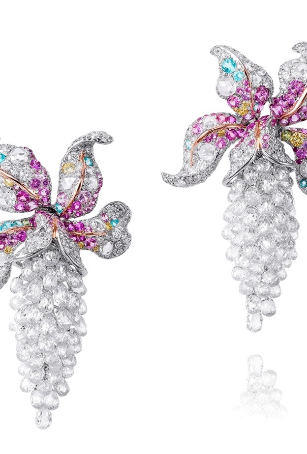 أقراط من آنا هو