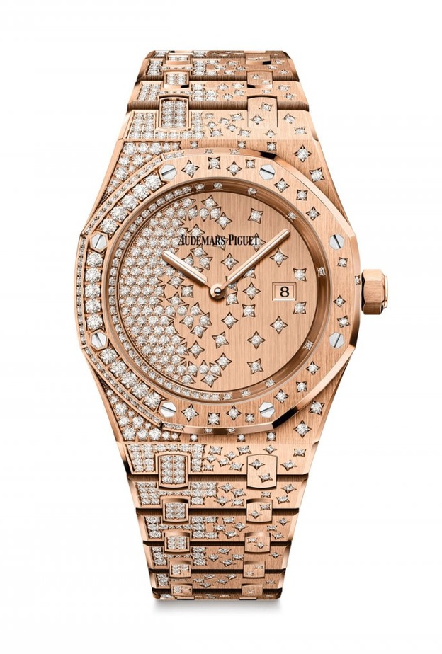 ساعة من فان كليف أند أربلز