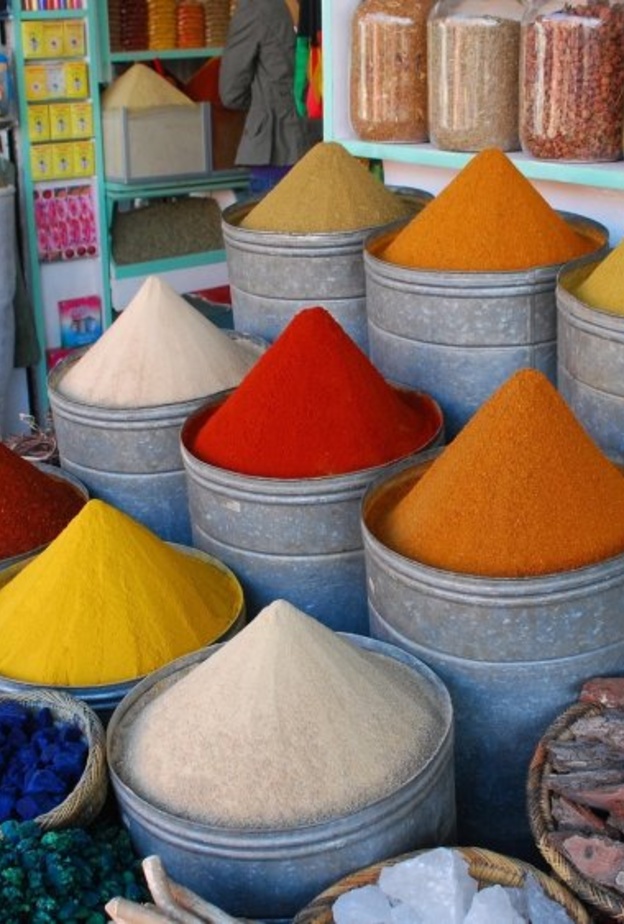 تشكيلة من البهارات المغربية