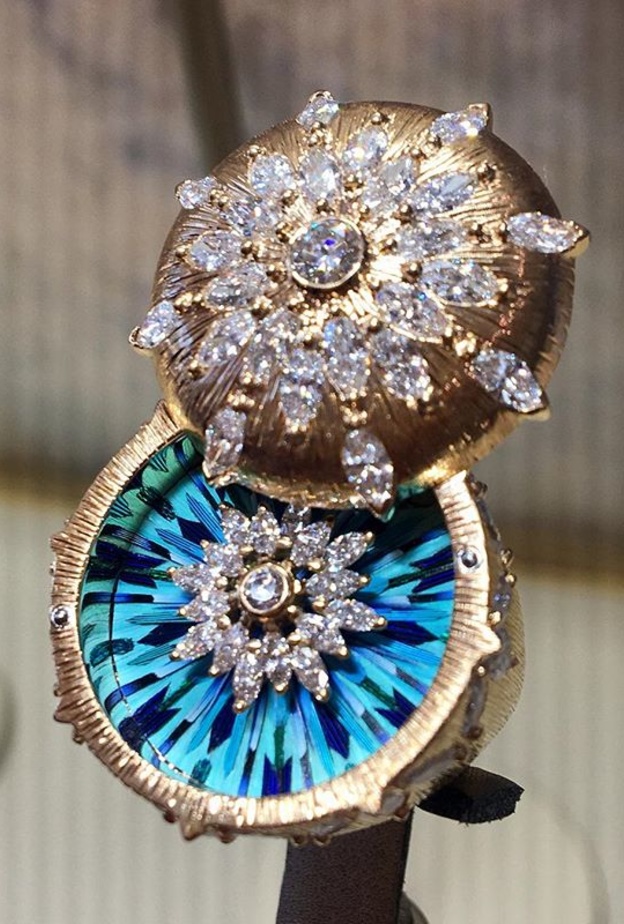 خاتم من آنا هو