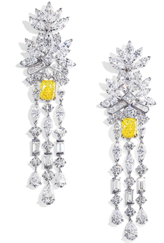 أقراط من بياجيه