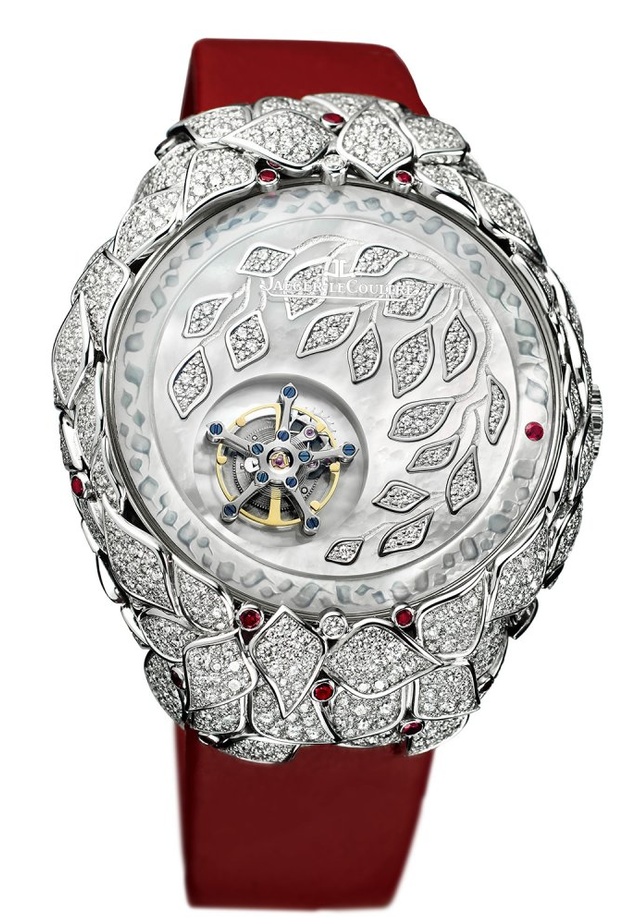 ساعة من جايجر لوكولتر