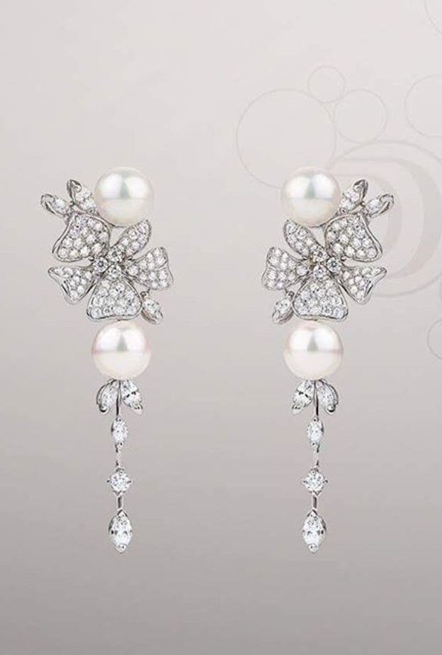 تاج من شوميه