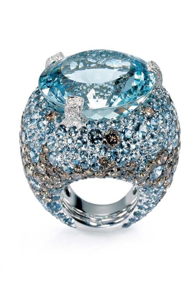 خاتم من دي غريسوغونو