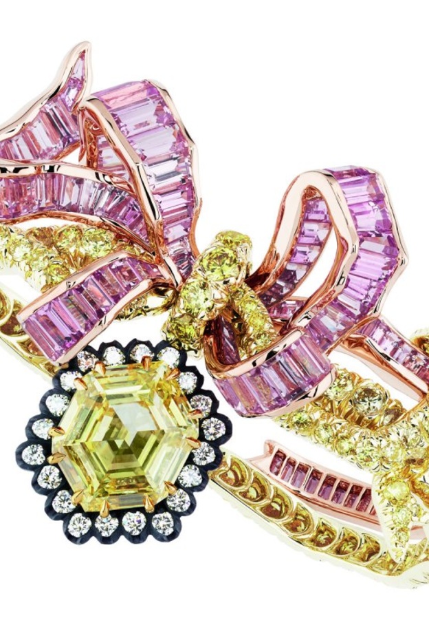 خاتم من ديور