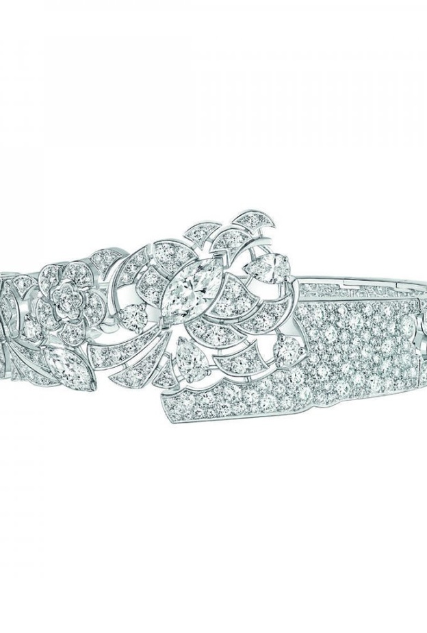 اسوارة من شانيل