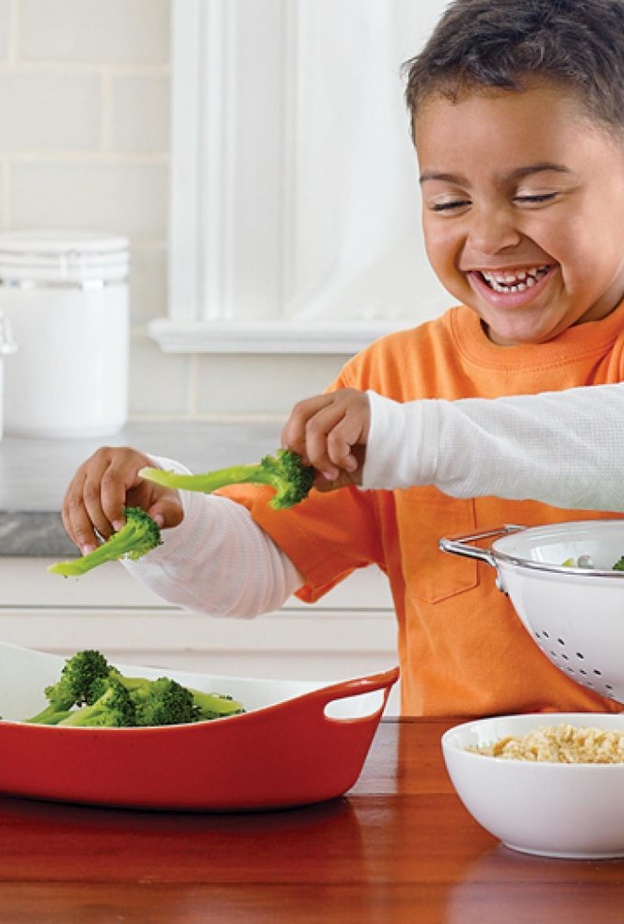 افضل اكلات للاطفال خلال السنوات الثلاث الاولى من عمره 