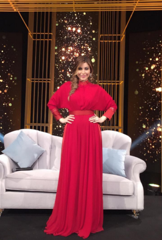 من النجمات العربيات استوحي أجمل الاطلالات في العيد!