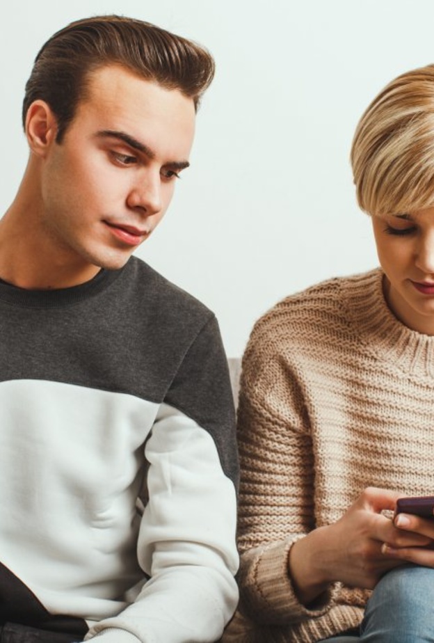 نصائح للتغلب على الغيرة بين الازواج