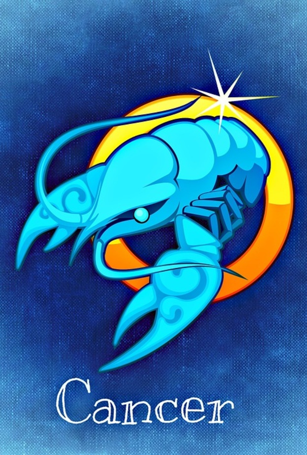 يملك مولود السرطان قلباً حساساً ولا يتقبّل الفراق والخيانة بشكل سهل