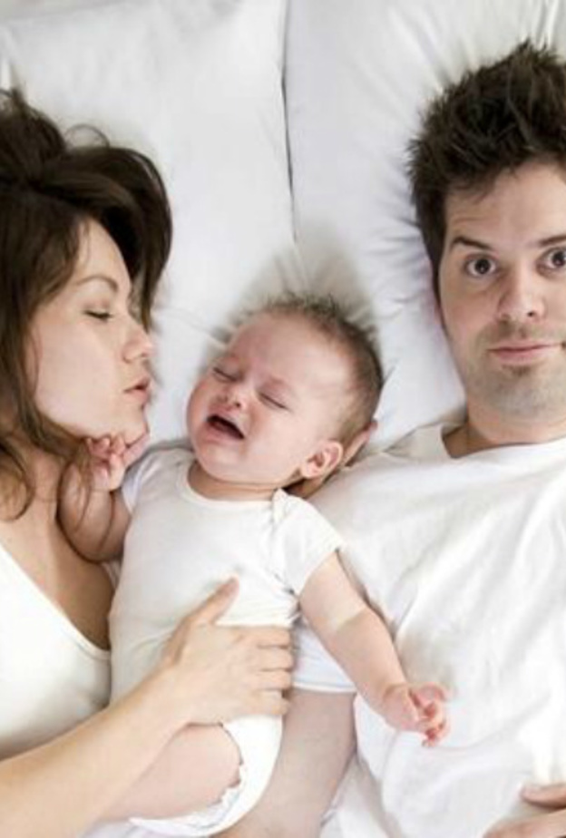 ينال الطفل استقلالية و أمان أكثر حين يكون في سريره