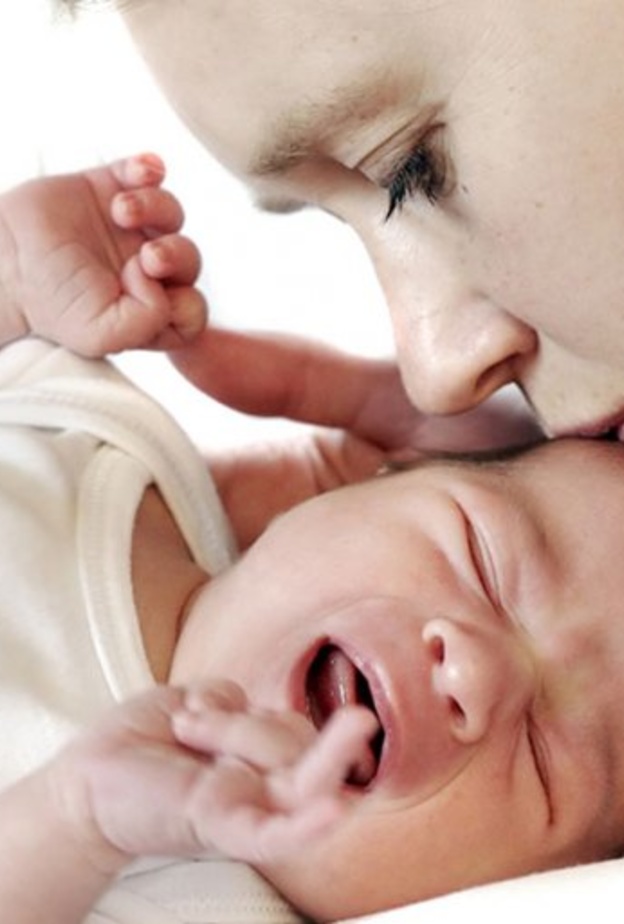 المغص هو السبب الرئيسي في البكاء عند الرضع