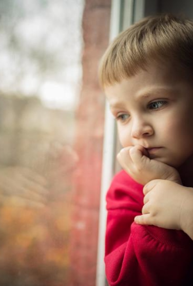 يمكن أن تؤثر المشكلة على قدرات الطفل التحصيلية و التعليمية