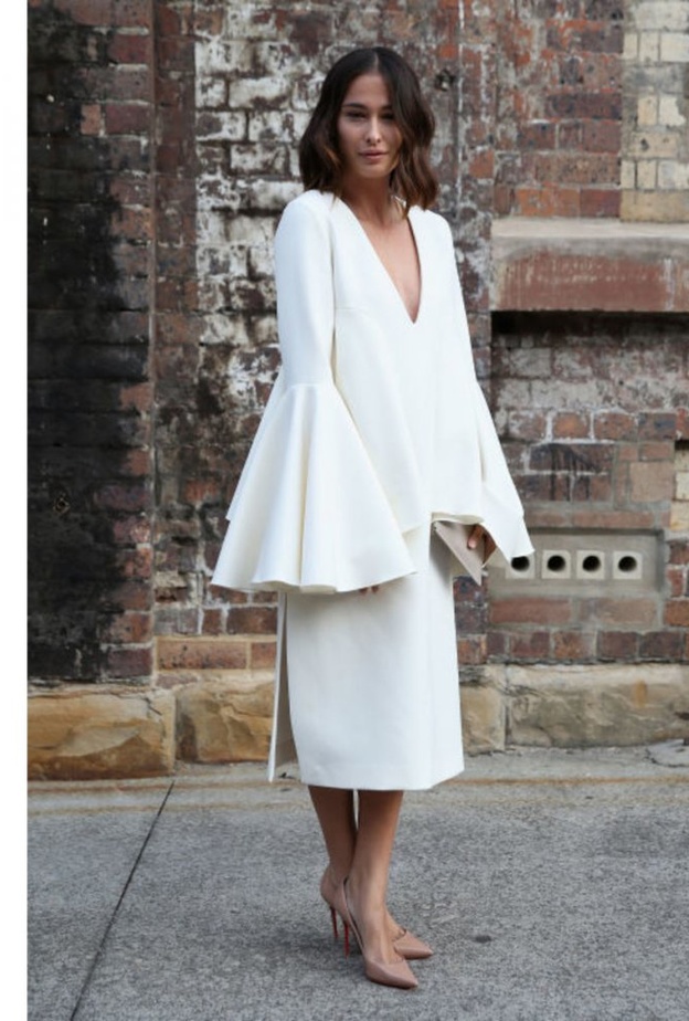 تألقي بموضة أكمام الجرس أبرز صيحات عالم الأزياء!