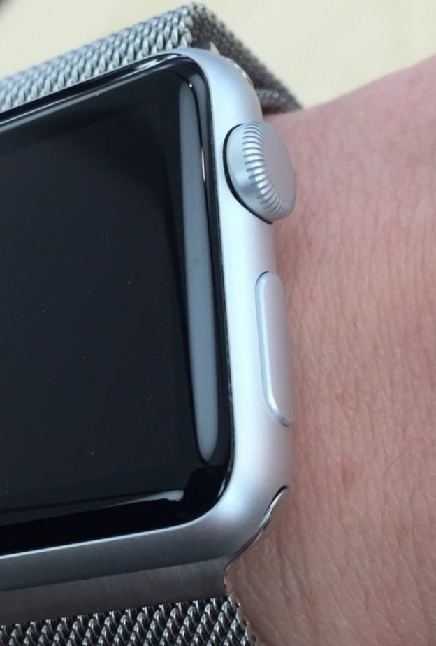 تقارير عن تطوير أبل لساعات تجري اتصالات تليفونية مباشرة