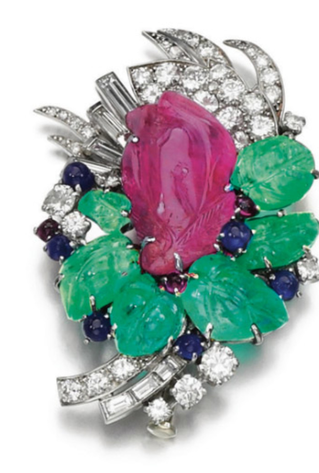 بروش ياقوت وزمرد خمسينات القرن العشرين