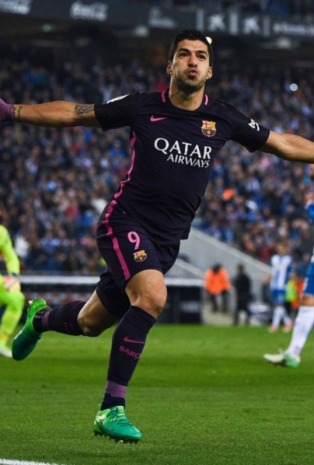 برشلونة يحافظ على الصدارة