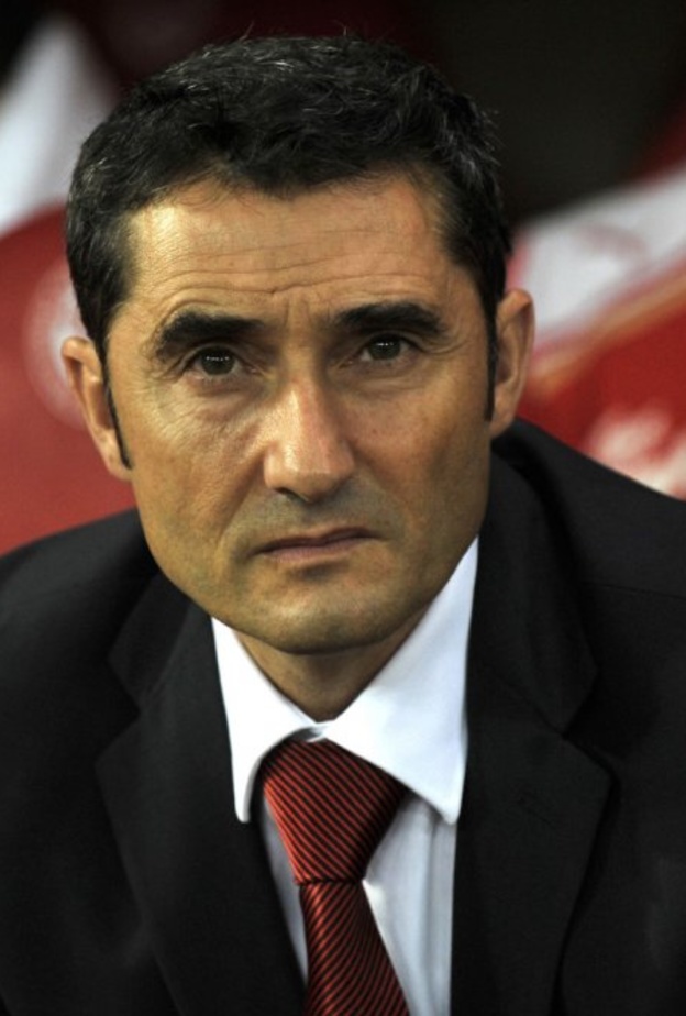 برشلونة يختار إرنيستو فالفيردي مدربا بديلا عن لويس إنريكي