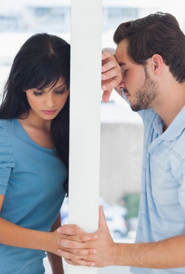 متى يسقط الرجل من نظر المرأة ومتى تسقط هي من نظرة ؟