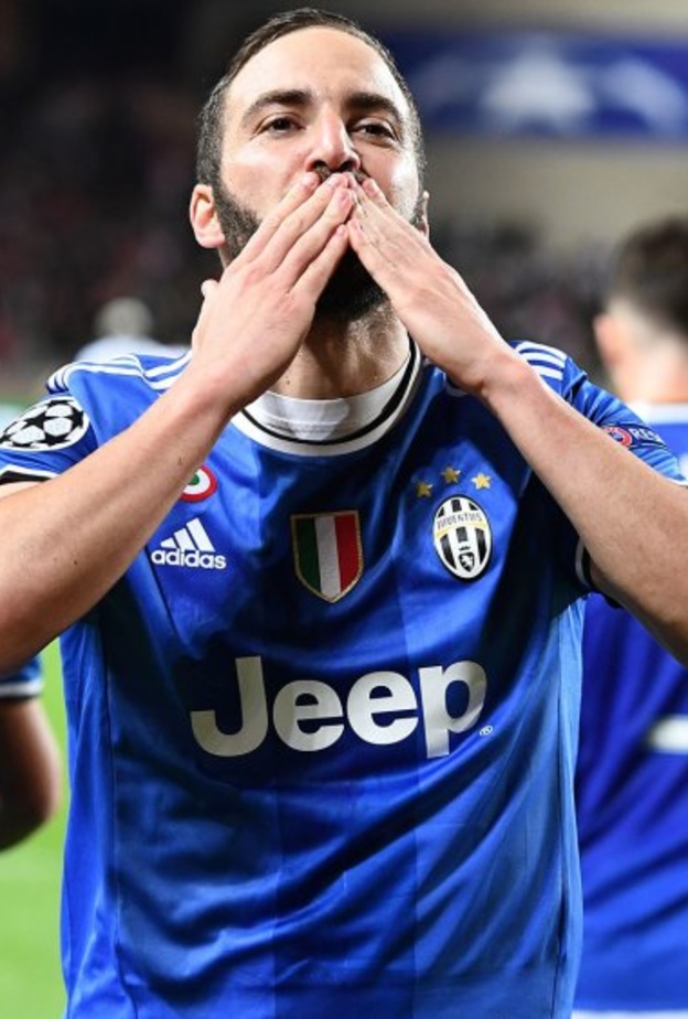 اليوفي يقترب من نهائي دوري الأبطال