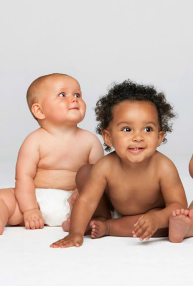 كيف يمكن قراءة لغة الجسد عند التعامل مع الطفل الرضيع ؟