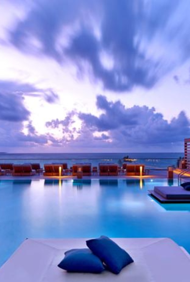 فندق 1 Hotel South Beach – منظر ليلي لحوض السباحة والشاطئ 1 Hotel South Beach - Pool & Beach Night