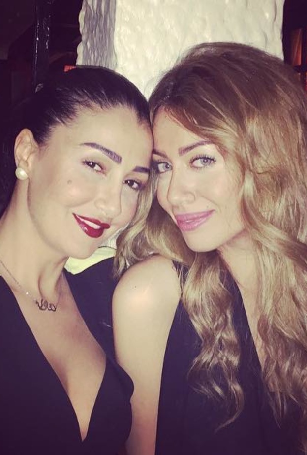 غادة عبد الرازق وابنتها