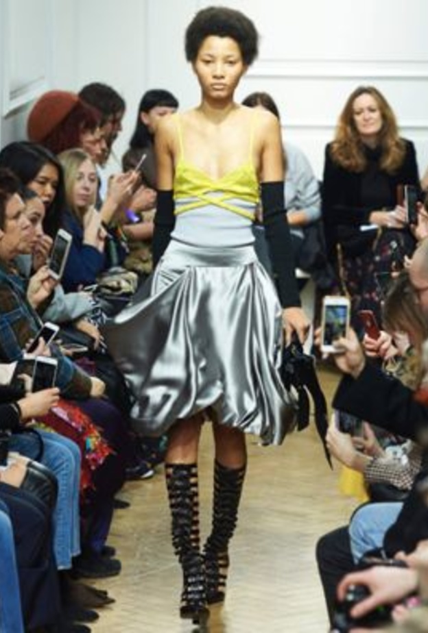 عرض JW Anderson يسير عكس الاتجاه