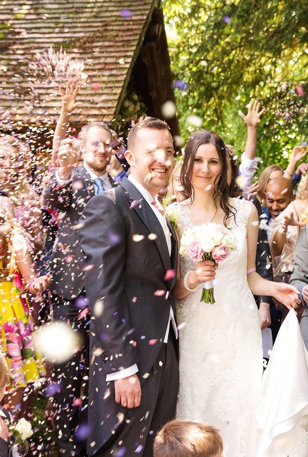 آشلي كوريجان (ASHLEY CORRIGAN) – شركة SHROPSHIRE PETALS