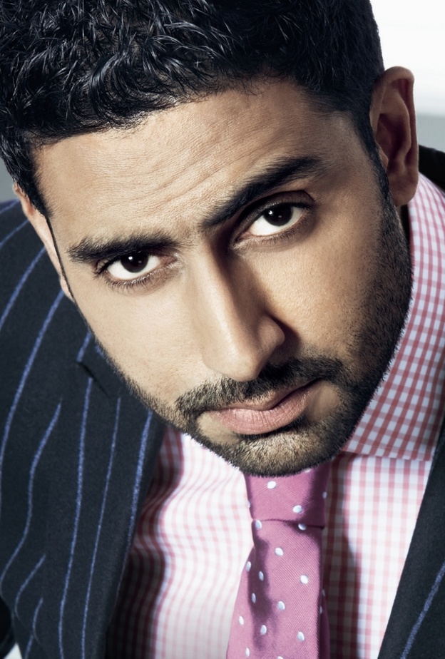 أبهيشيك باتشان يرد رد حكيم على منتقديه