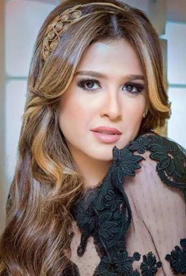 ياسمين عبد العزيز فى حملتها الإعلانية الأخيرة