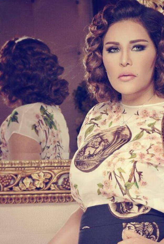 أحلام أنيقة بملابس صيفية