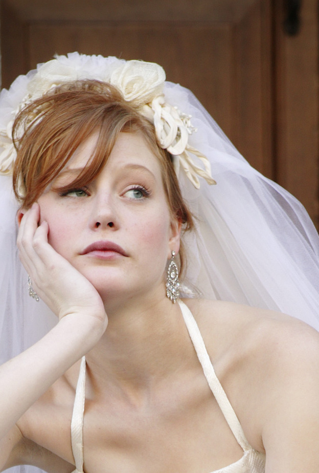 قد لا يكون الأمر الذي يشغل بال العروس مهم بالنسبة لك ولكنه مهم بالنسبة لها بما يكفي لكي تتحدث عنه