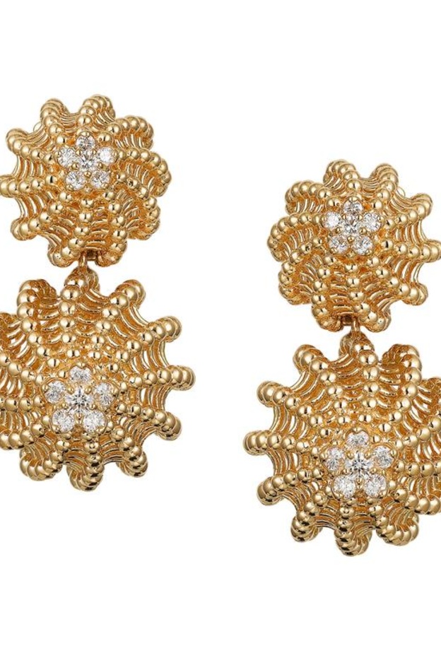 أقراط من كارتييه