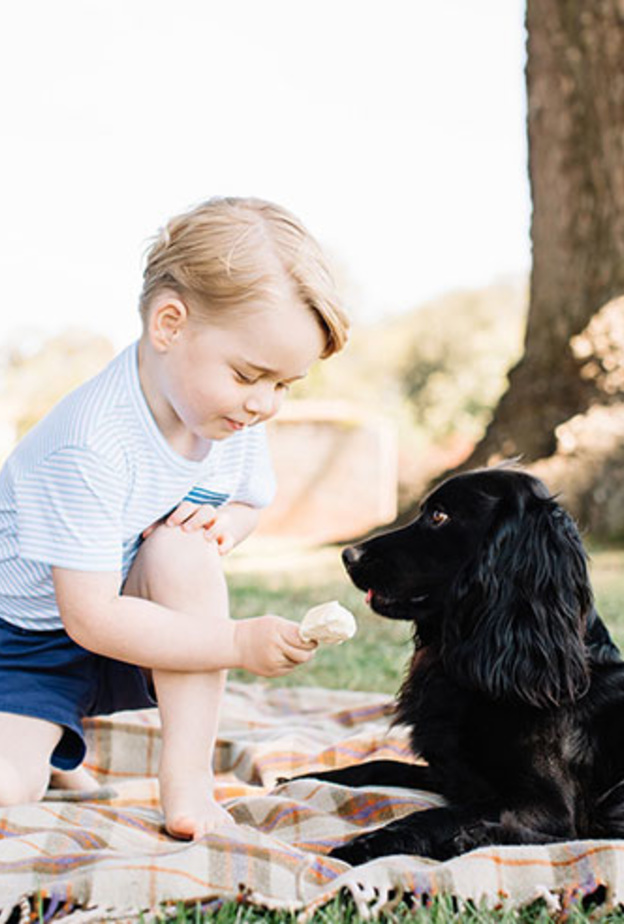 صور جديده للأمير جورج بيوم ميلاده الثالث