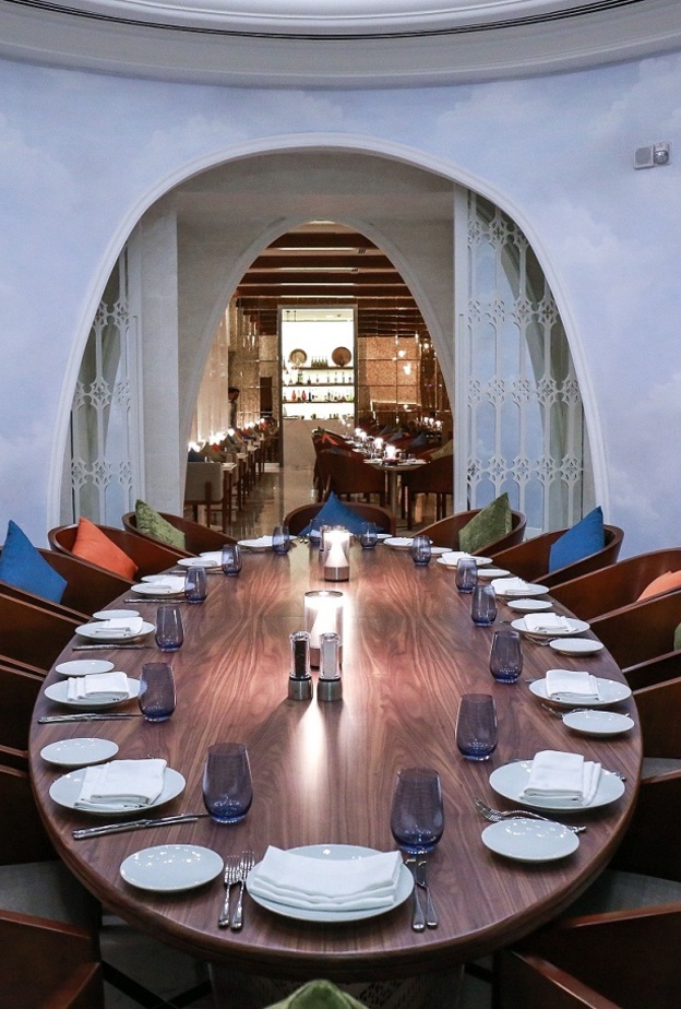 مطعم "أيامنا" في منتجع "أتلانتس النخلة" .. نكهات لبنانية تقليدية