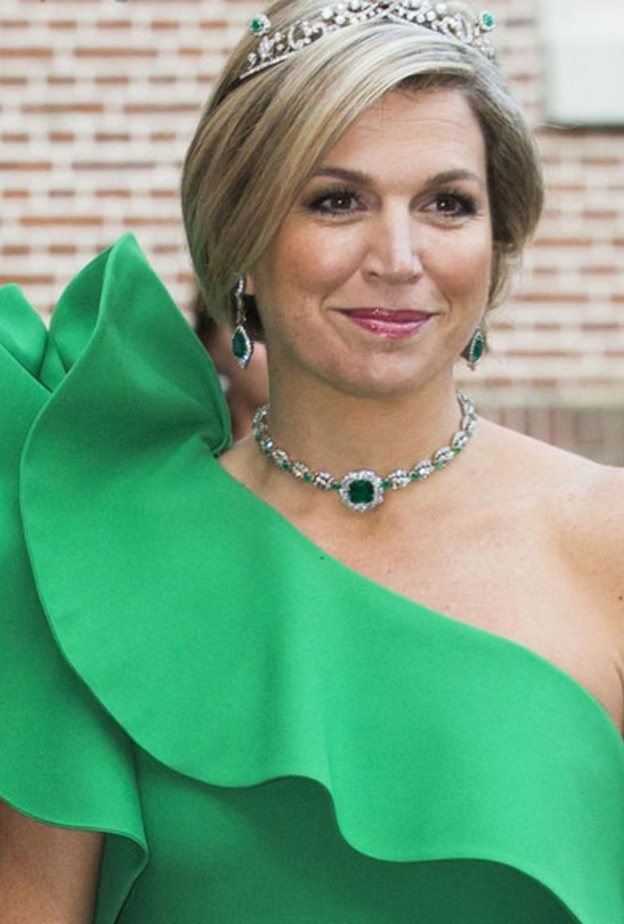 هل تتخيلي انها بسن الأربعين!