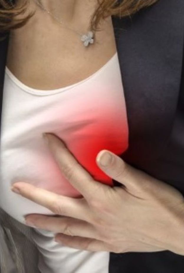 إفرازات الثدي من أعراض السرطان