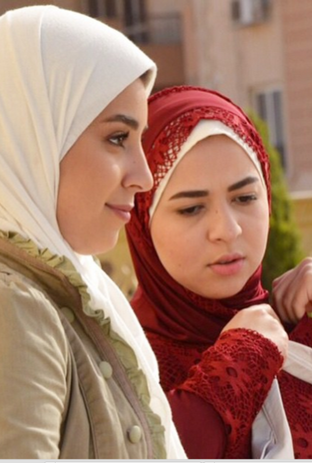 مي سليم ارتدت الحجاب وفقا للعادات والتقاليد في المطلقات 
