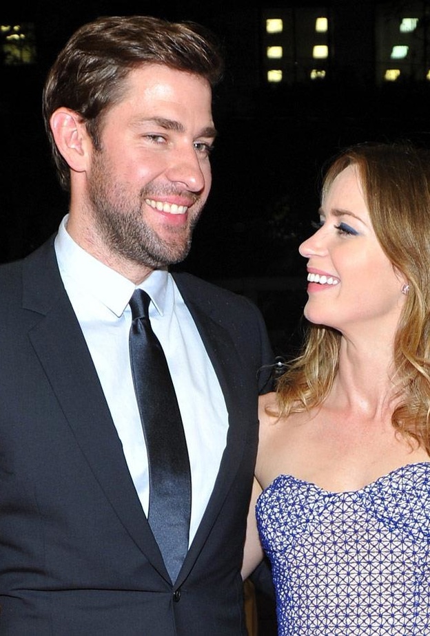 هازل غير سعيدة بشقيقتها الجديدة