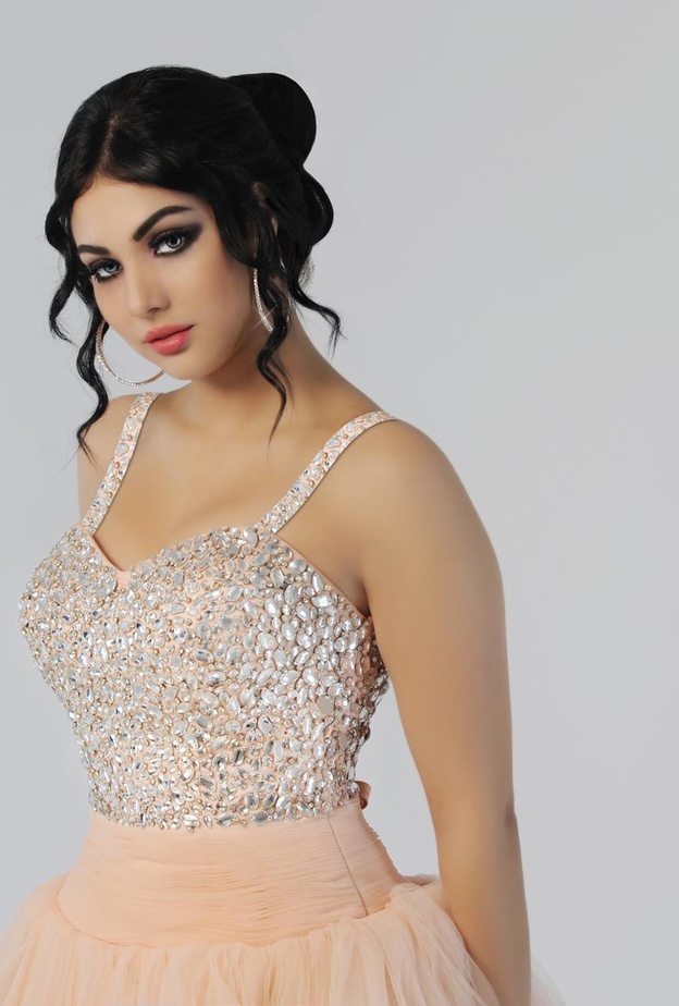 ابتسام تكست ومقدمة البرنامج بعد تعرضهما للكسر