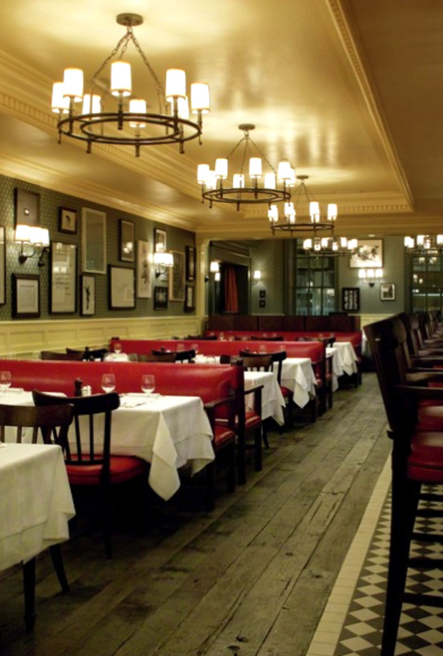 اجواء مميزة في Dean Street Townhouse