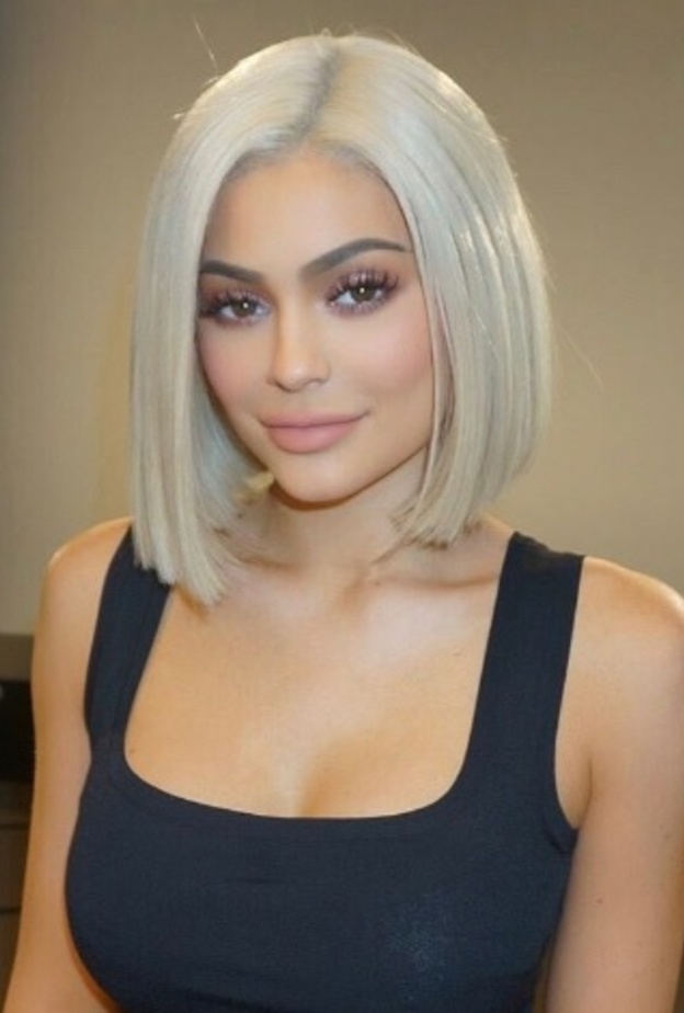 احدث تسريحات الشعر الأشقر مع كايلي جينر